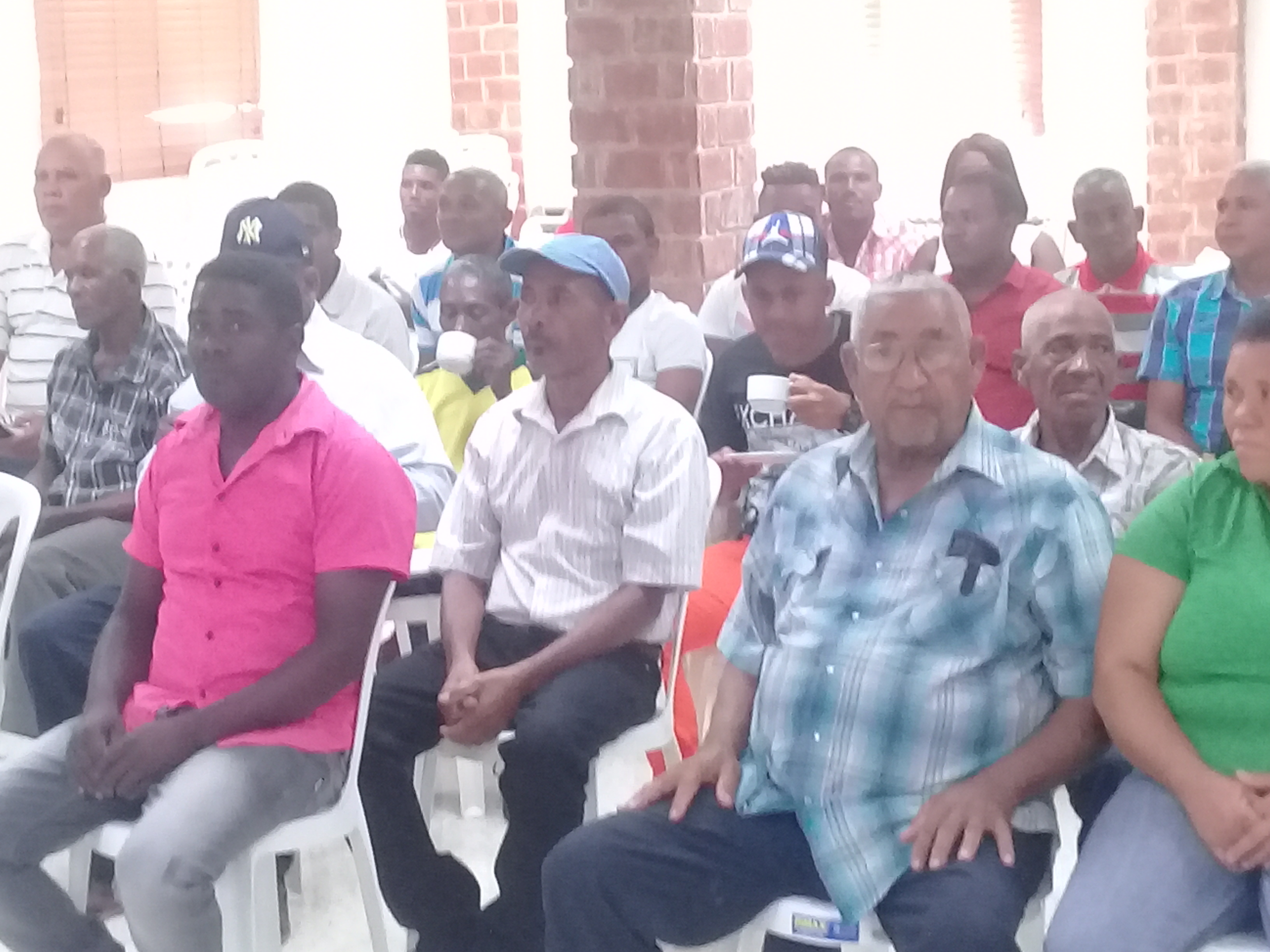 Resaltan condiciones para incrementar el cultivo de la uva en Neyba