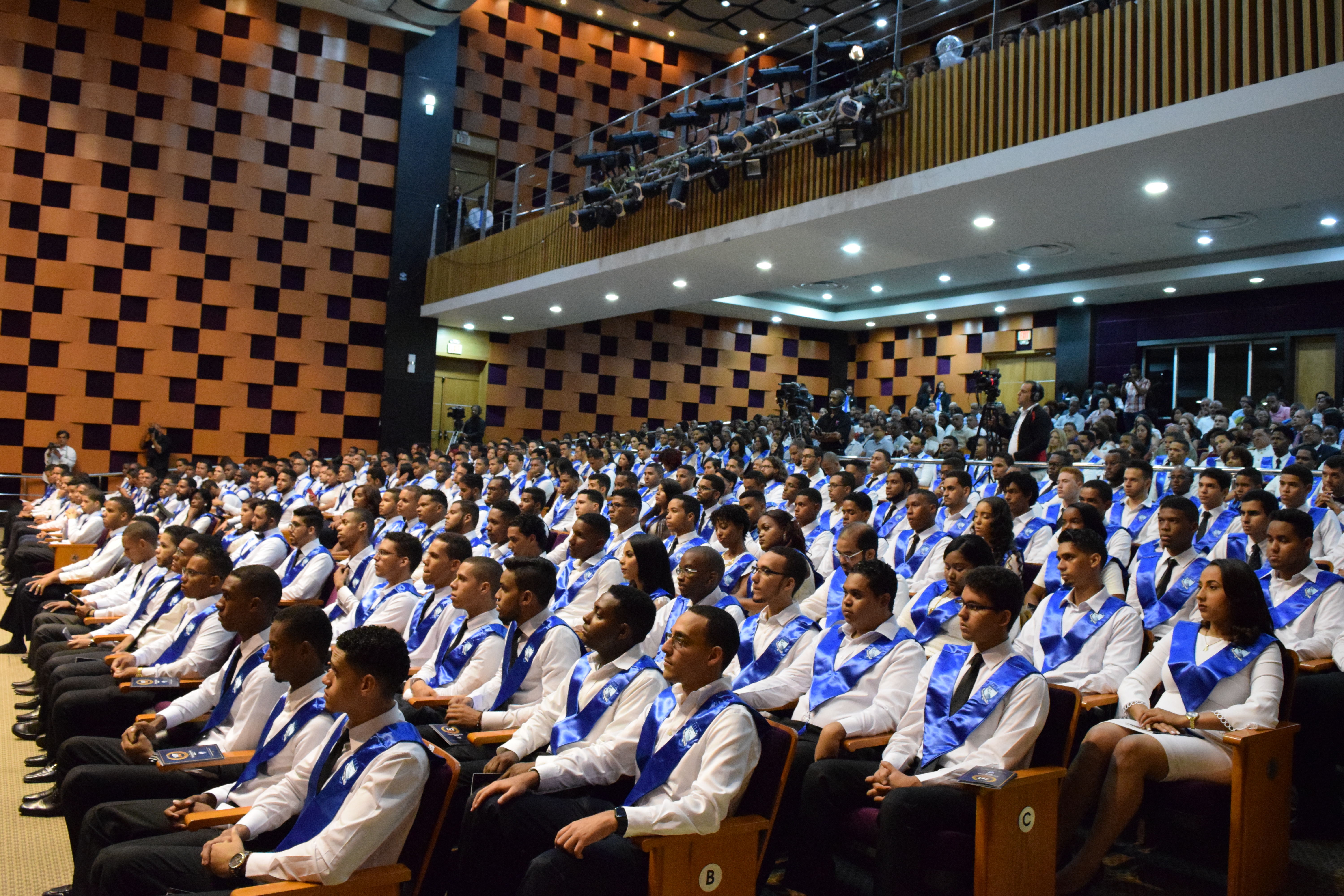 ITLA entrega a la sociedad a 263 nuevos profesionales tecnológicos