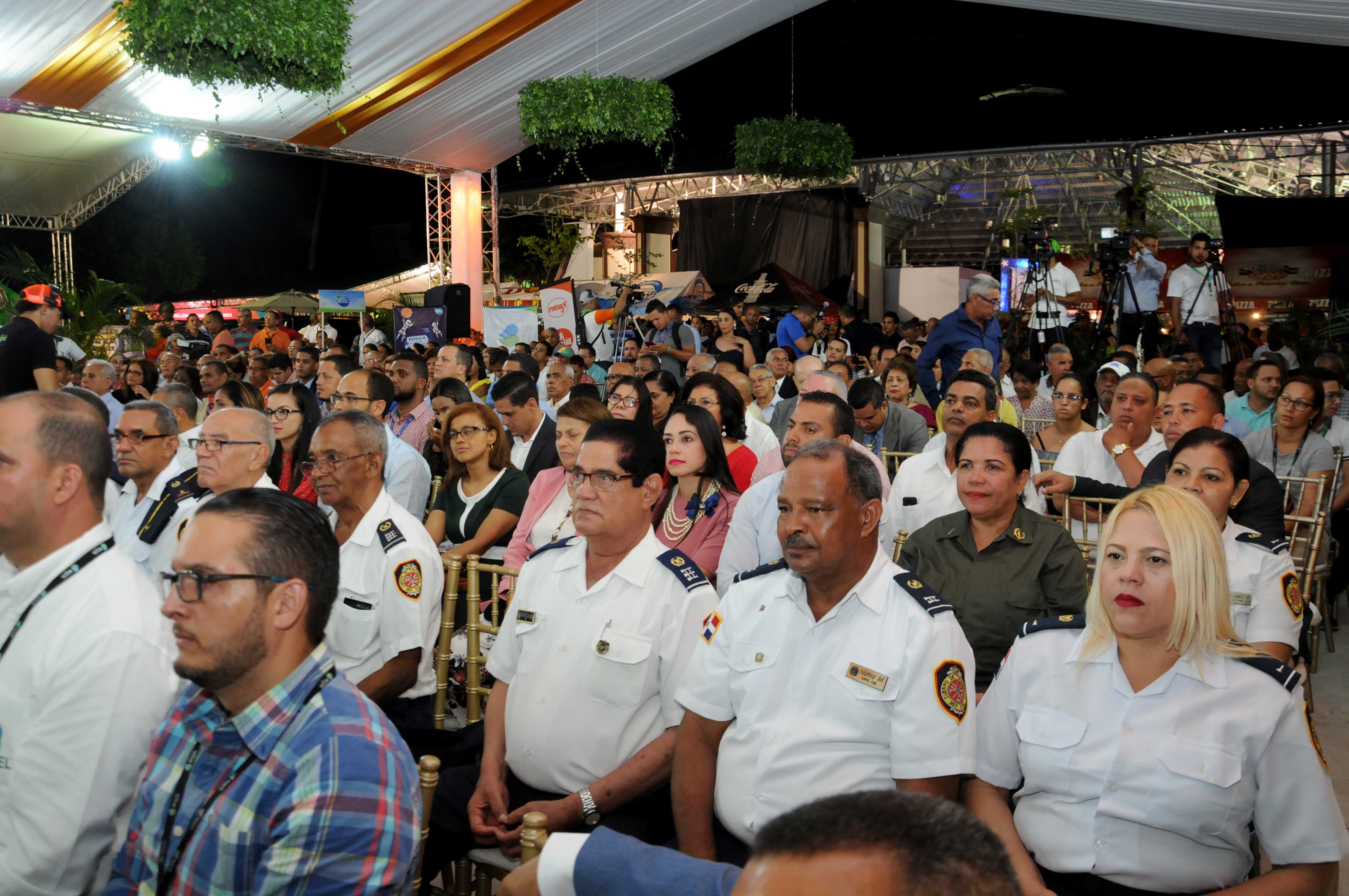 Ministro Nelson Toca exhorta a la unidad de los sectores públicos y privados