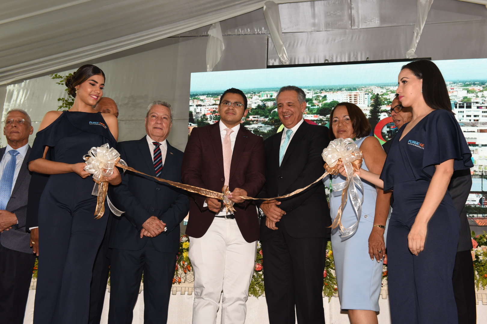 Peralta afirma hay que cuidar la sanidad de la economía