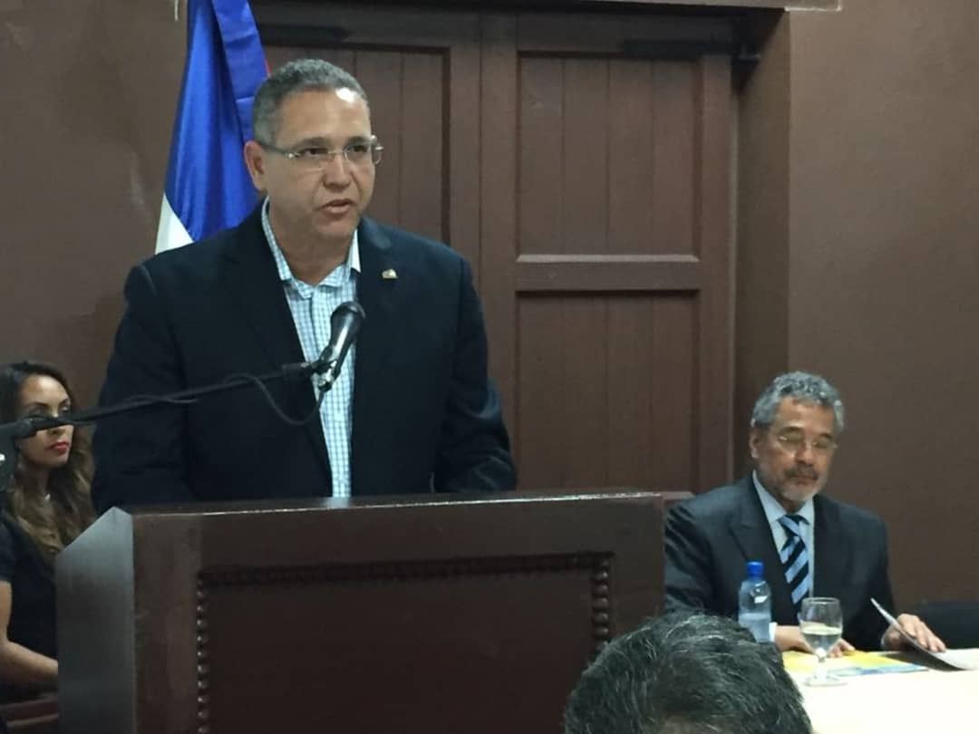 Ponen a circular revista “Gaceta de la Aviación”