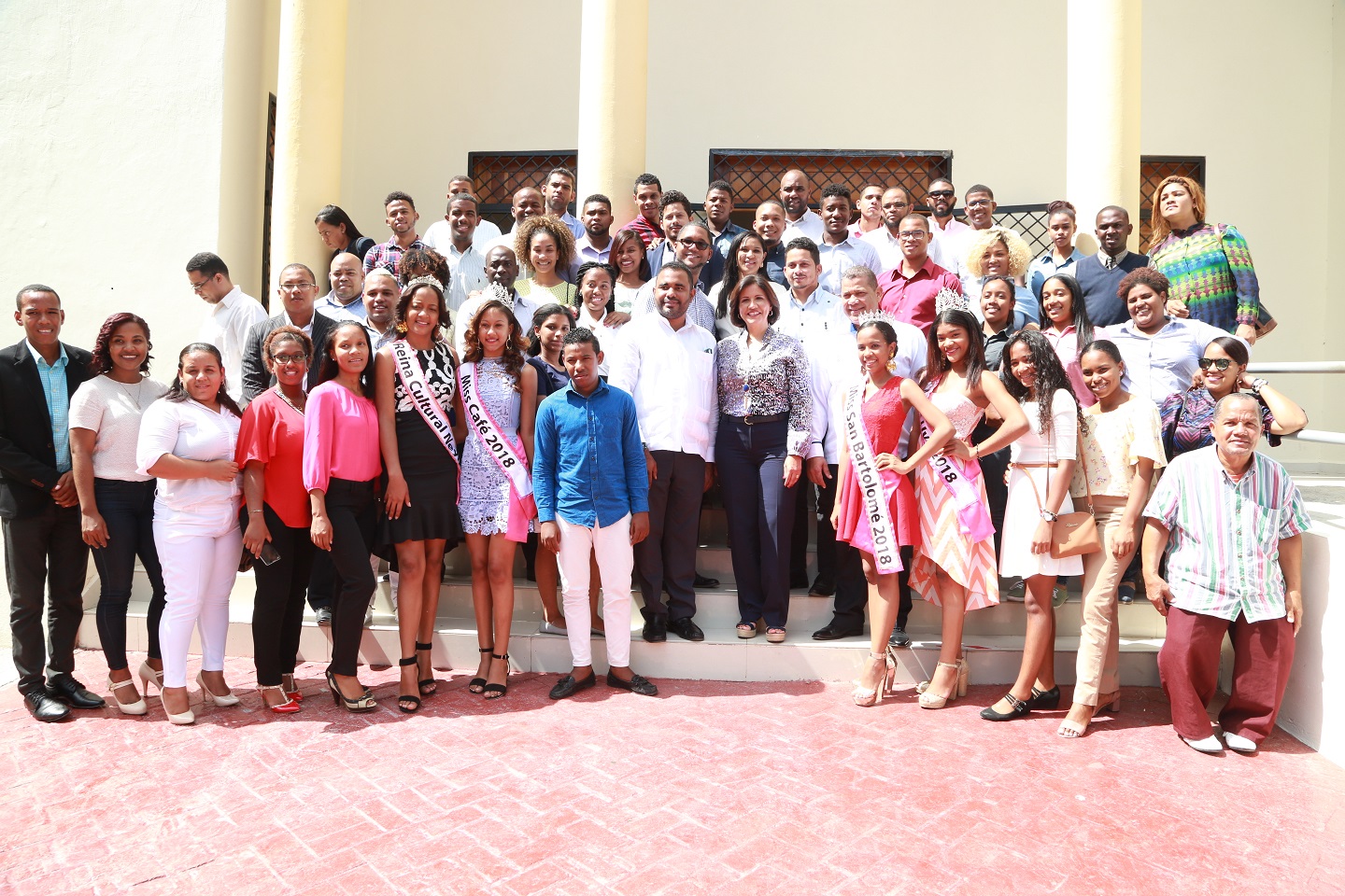 Margarita Cedeño entrega centro de capacitación en Neiba