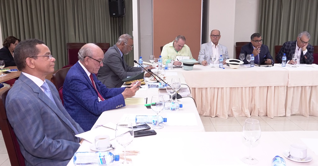 Senadores socializan Programa de Desarrollo Agroforestal Sostenible