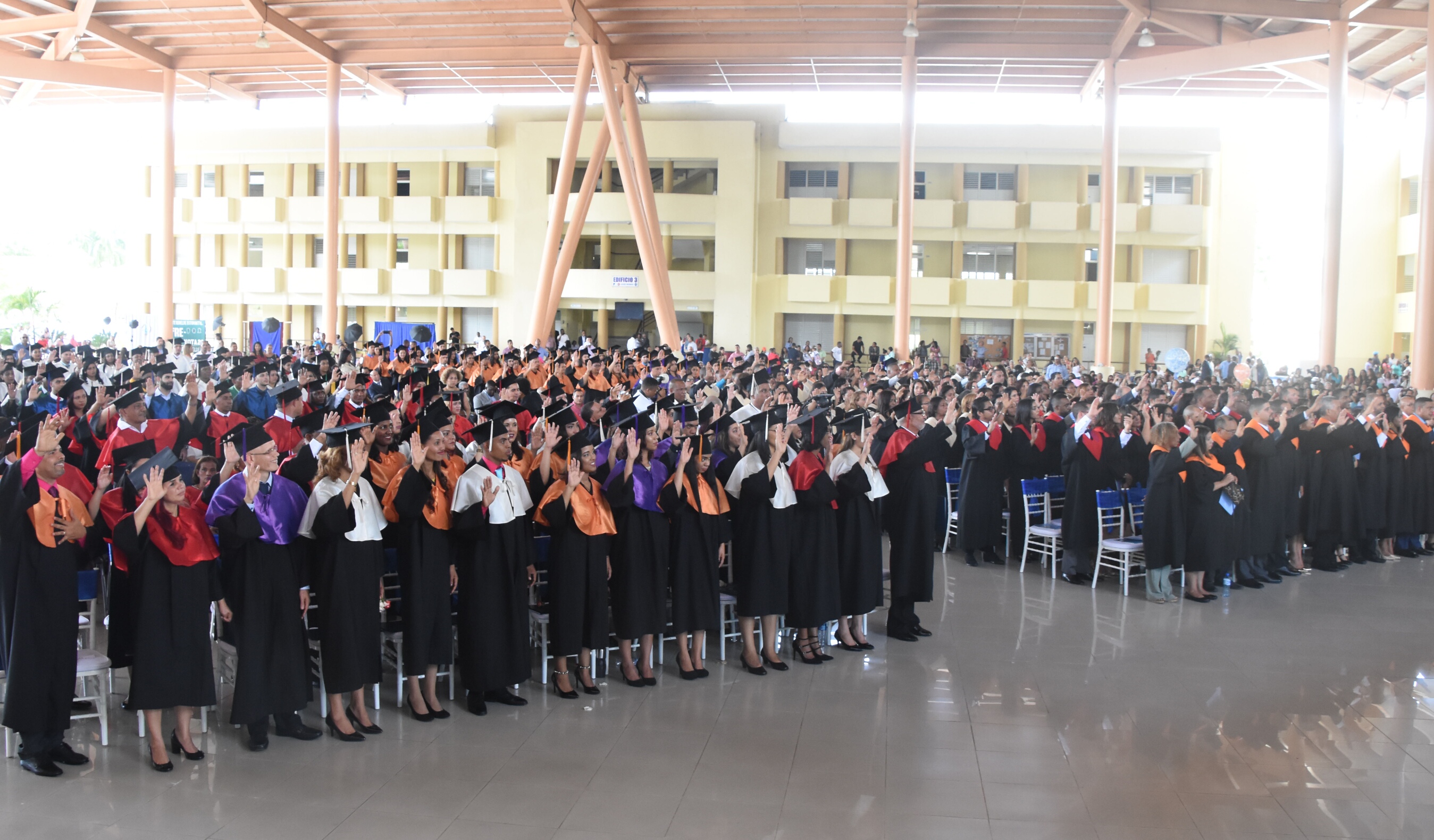 Centro UASD en Bonao inviste 320 profesionales de Grado y Postgrado