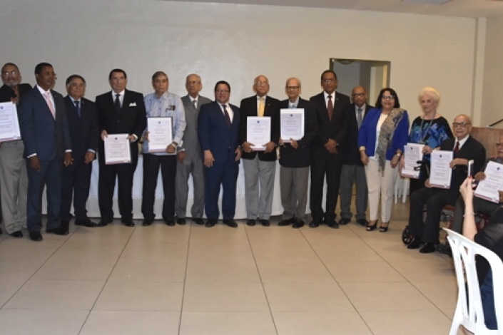 UASD reconoce ingenieros y arquitectos egresados de sus aulas hace 60 años
