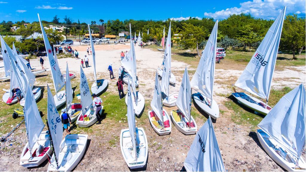 Promocionan a Barahona en Europa como destino para turismo de vela