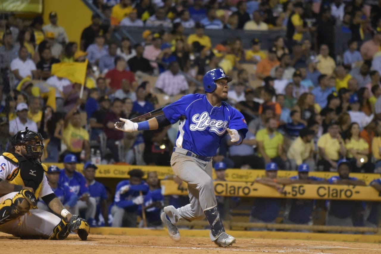 Águilas Cibaeñas derrotan 2-1 al Licey