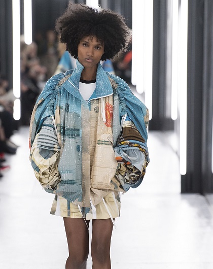 Ámbar Zarzuela, primera dominicana que abre un desfile de Louis Vuitton