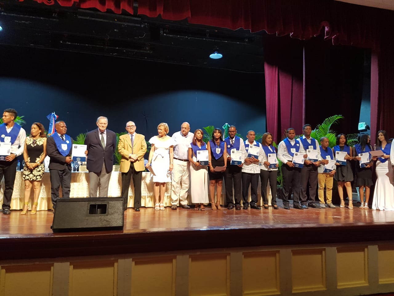 CENAPEC gradúa 1,540 bachilleres en Santo Domingo