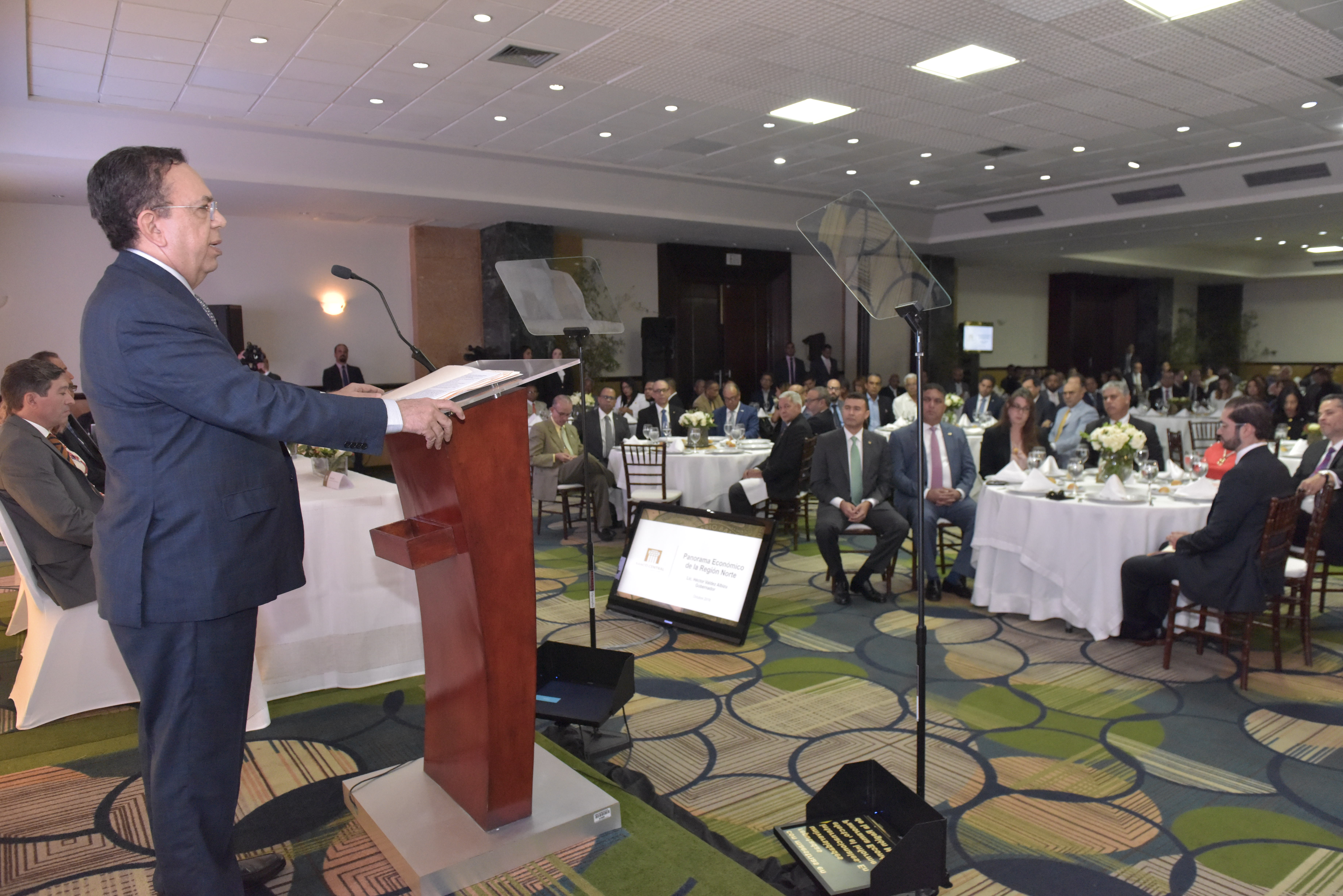 Valdez Albizu informa economía de RD creció 6,8 % en agosto