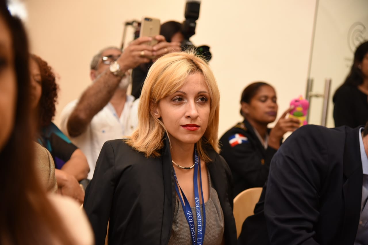 *212, el código abreviado de la línea de emergencia de la mujer