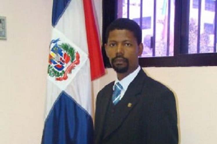 MMV felicita periodista por Premio Nacional de Historia