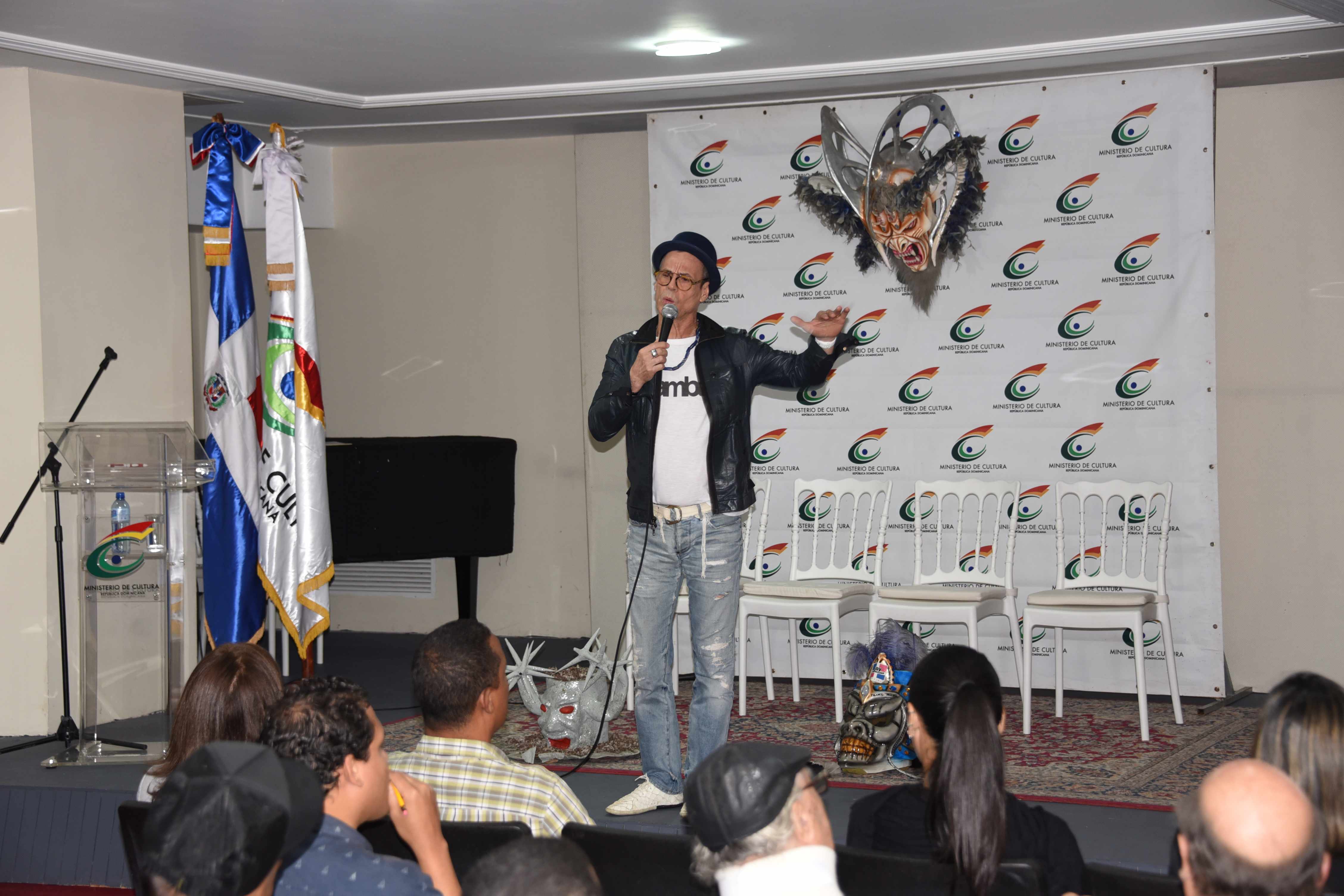 Decenas de gestores del carnaval de RD participan en seminario impartido por brasileños