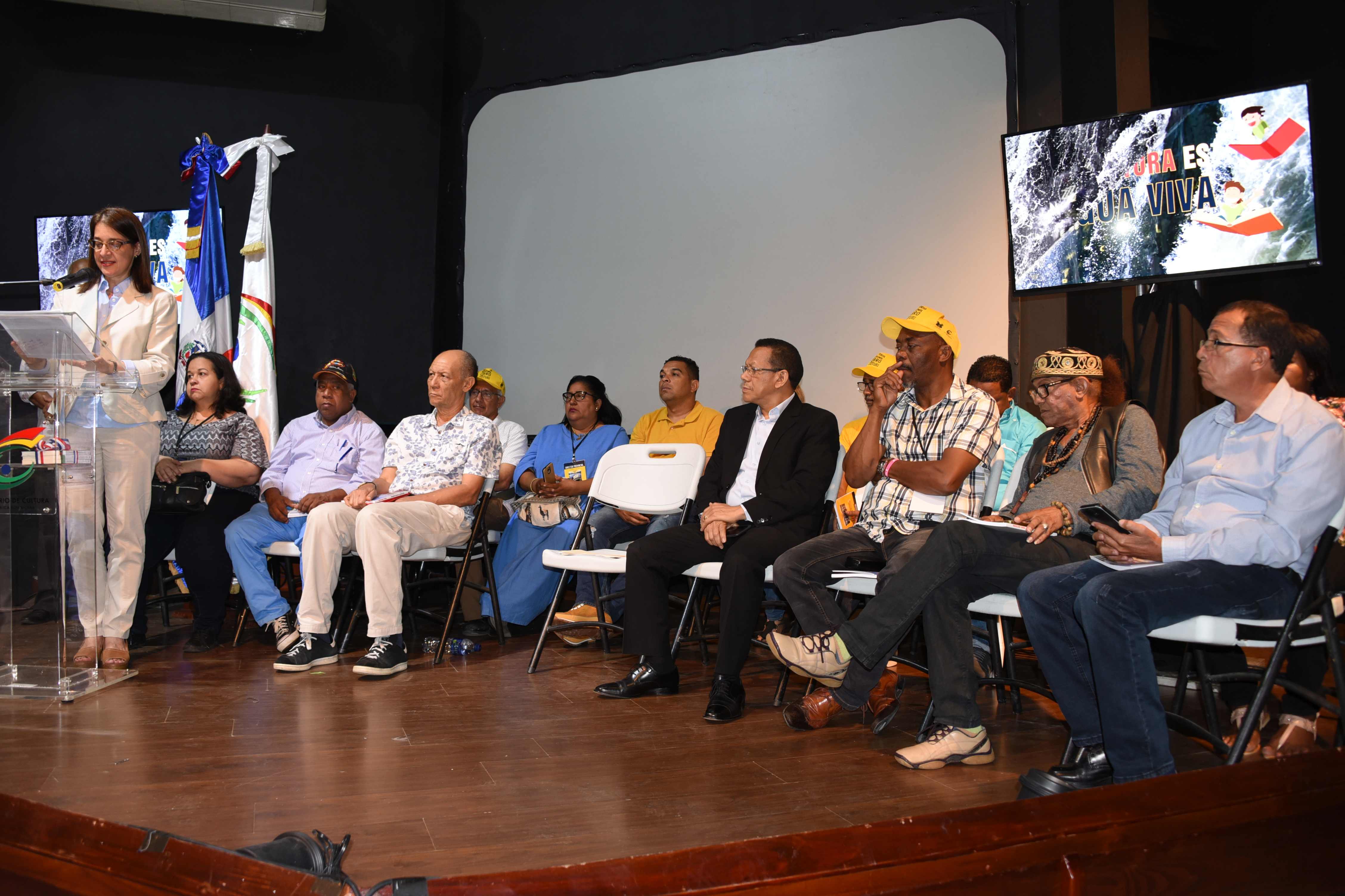 “Misión cumplida” afirma Ruth Herrera al concluir la Feria Regional del Libro Cotuí 2018