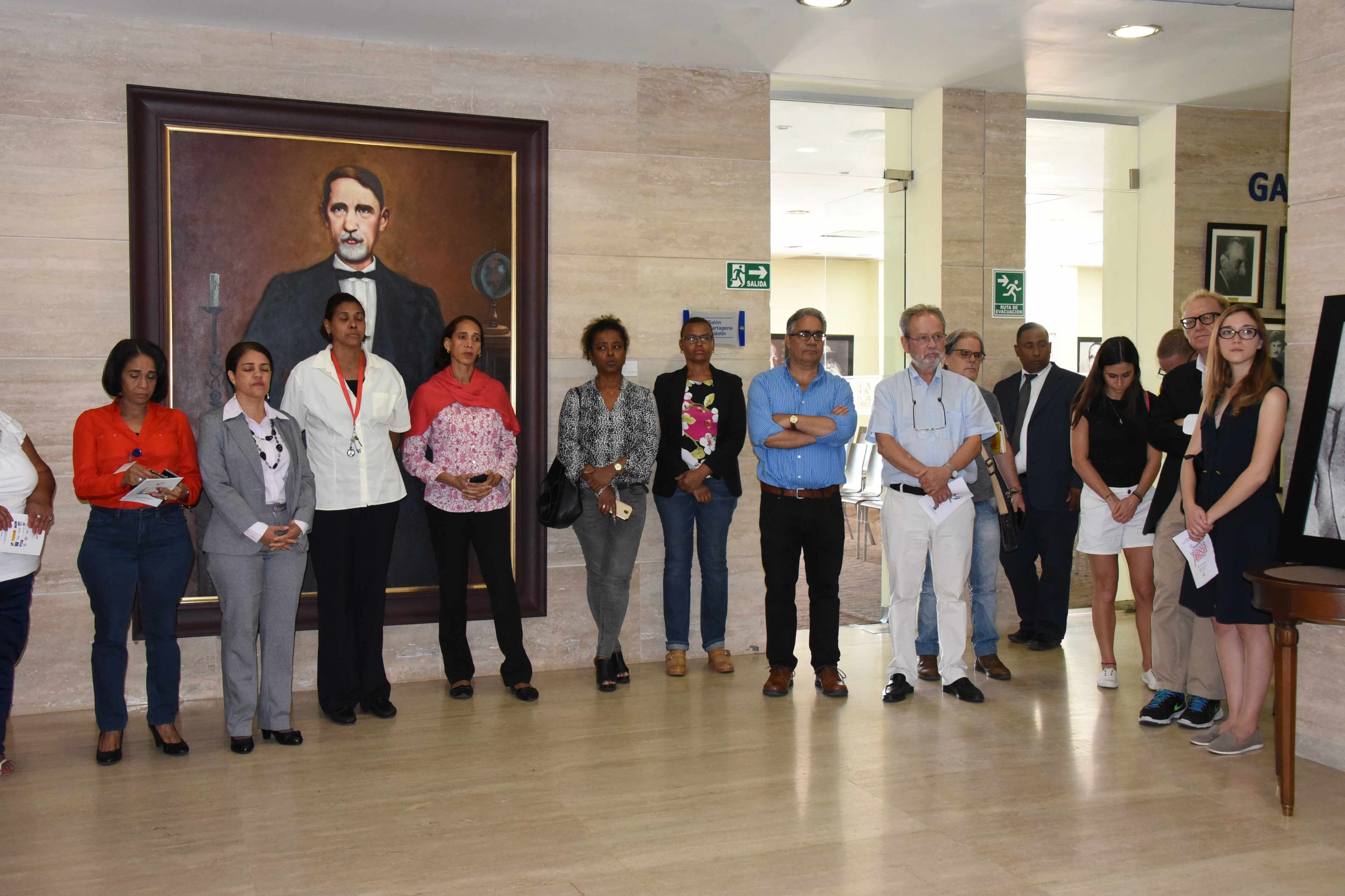 Cultura inaugura una muestra bibliográfica del poeta Hernández Franco