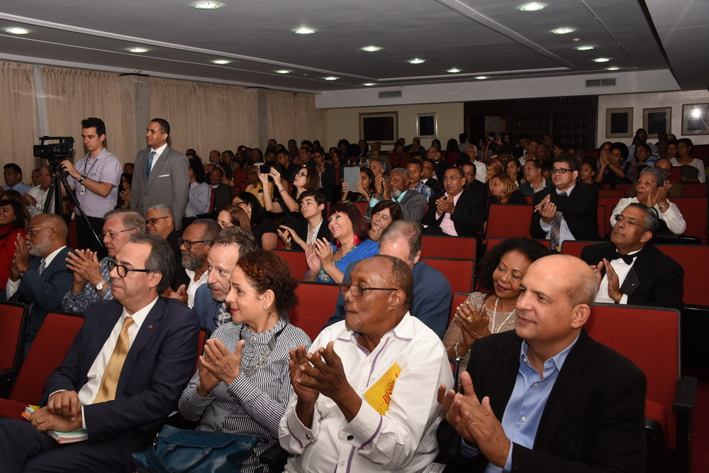 Unos 40 poetas de 11 países dan inicio al Festival Internacional de Poesía 2018