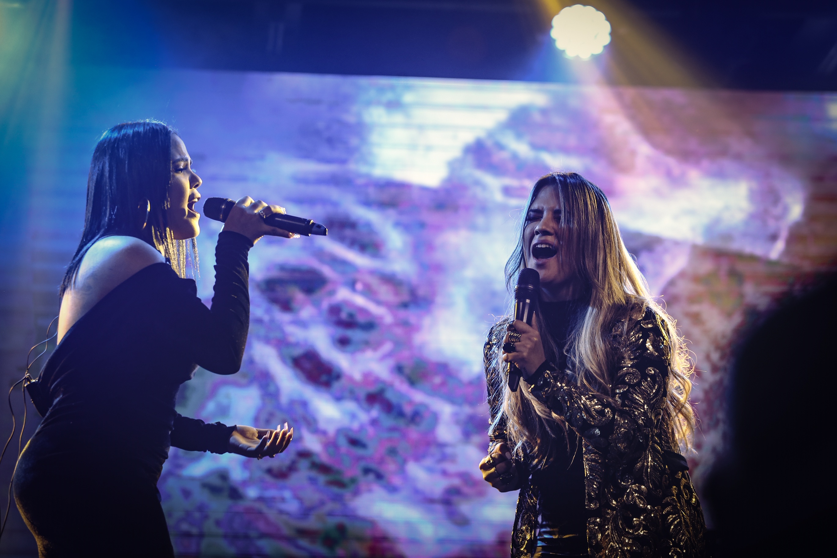 Nathalie Hazim un desborde de talento y buena música en Hard Rock Live