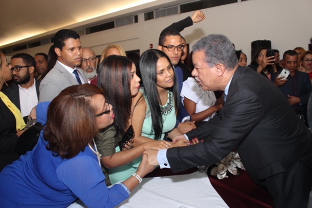 Leonel se reúne con comunicadores de su  Proyecto Político