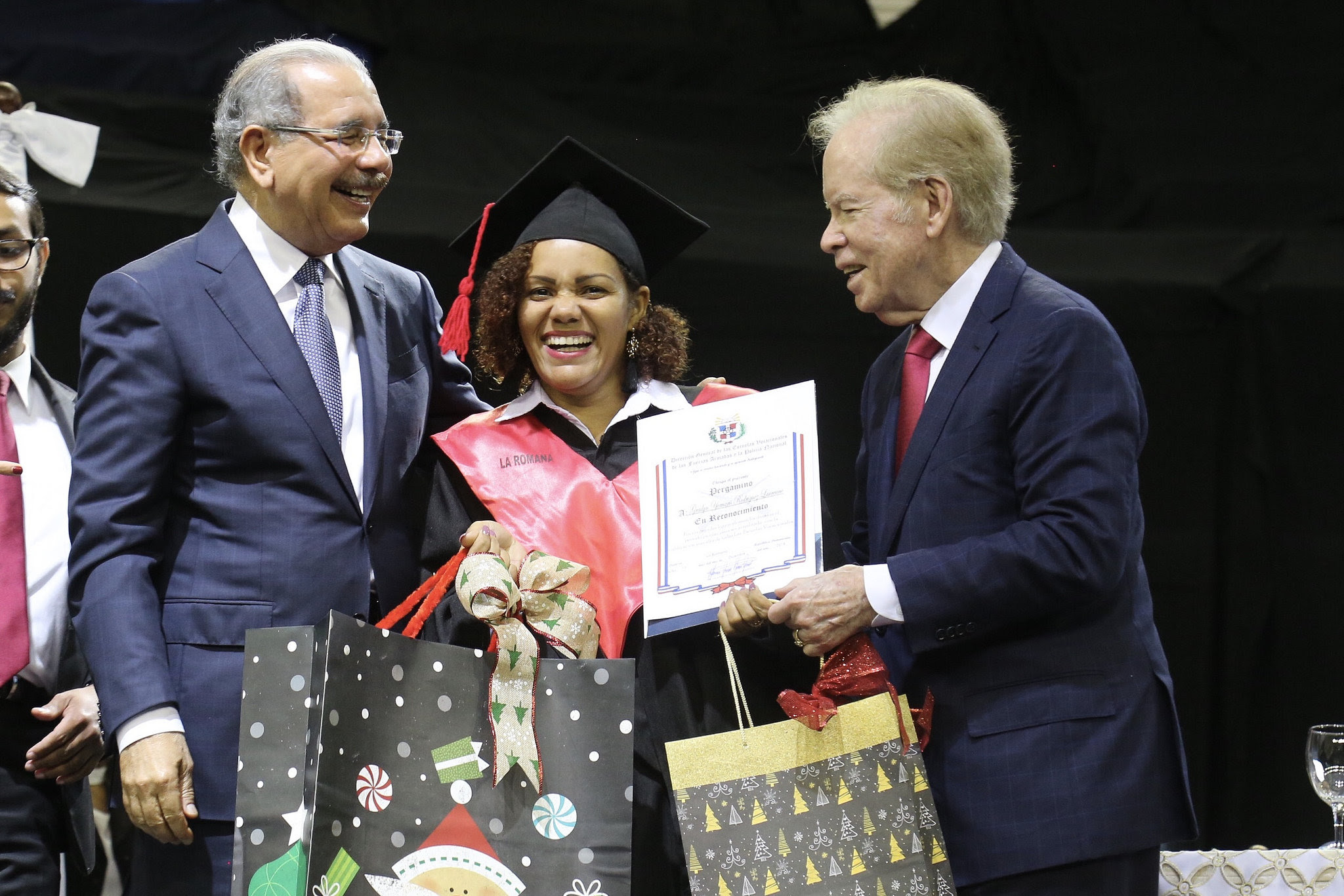 Escuelas Vocacionales de las FF.AA. gradúan 30 mil tenicos