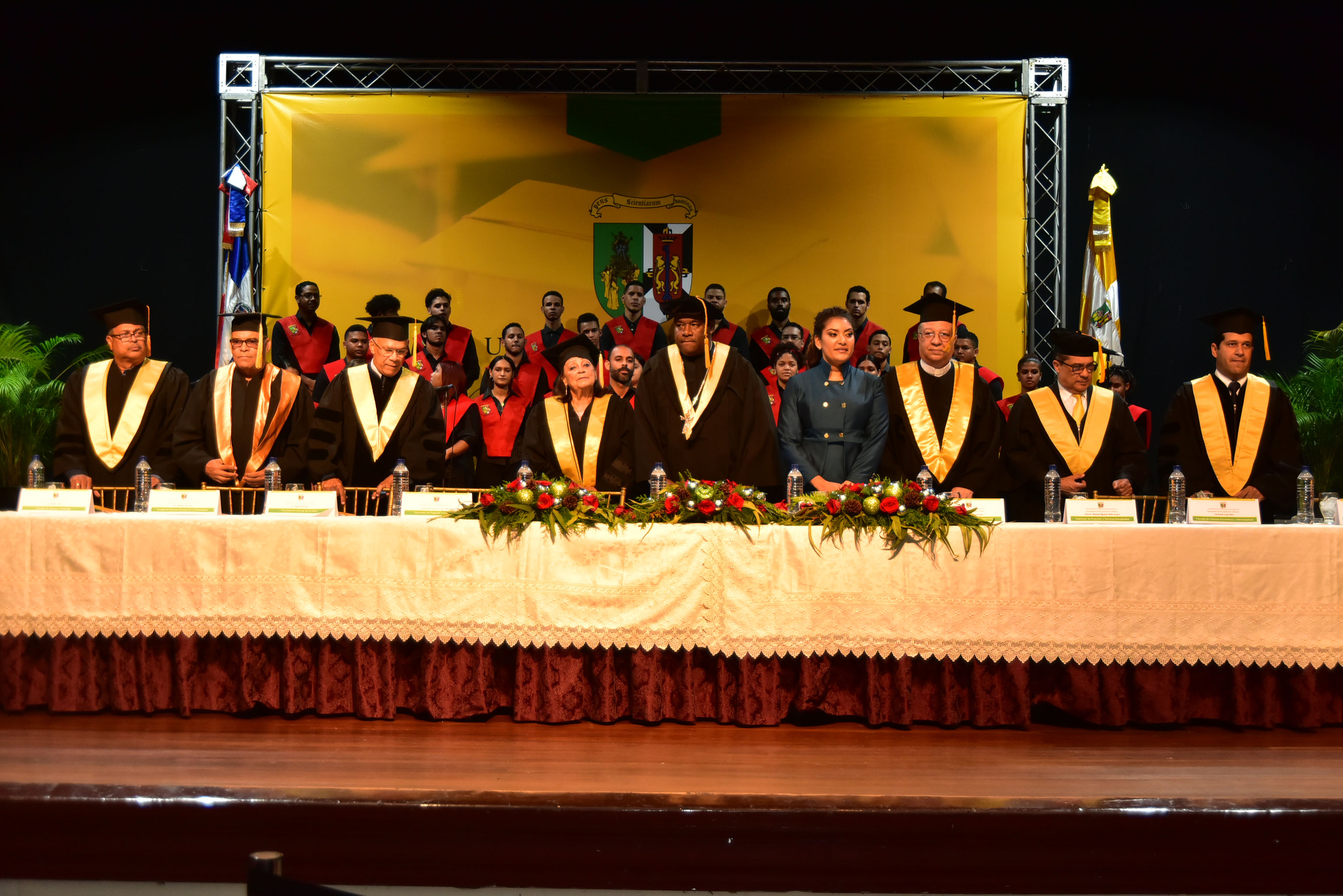 La UCSD invistió 500 nuevos profesionales