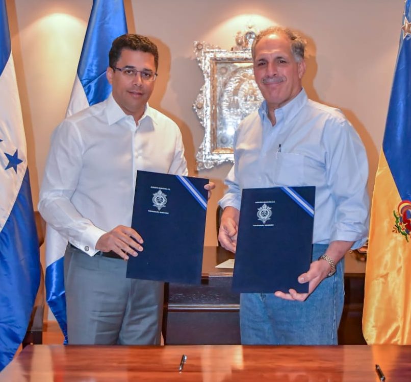 Alcaldía de Santo Domingo y Tegucigalpa se hermanan