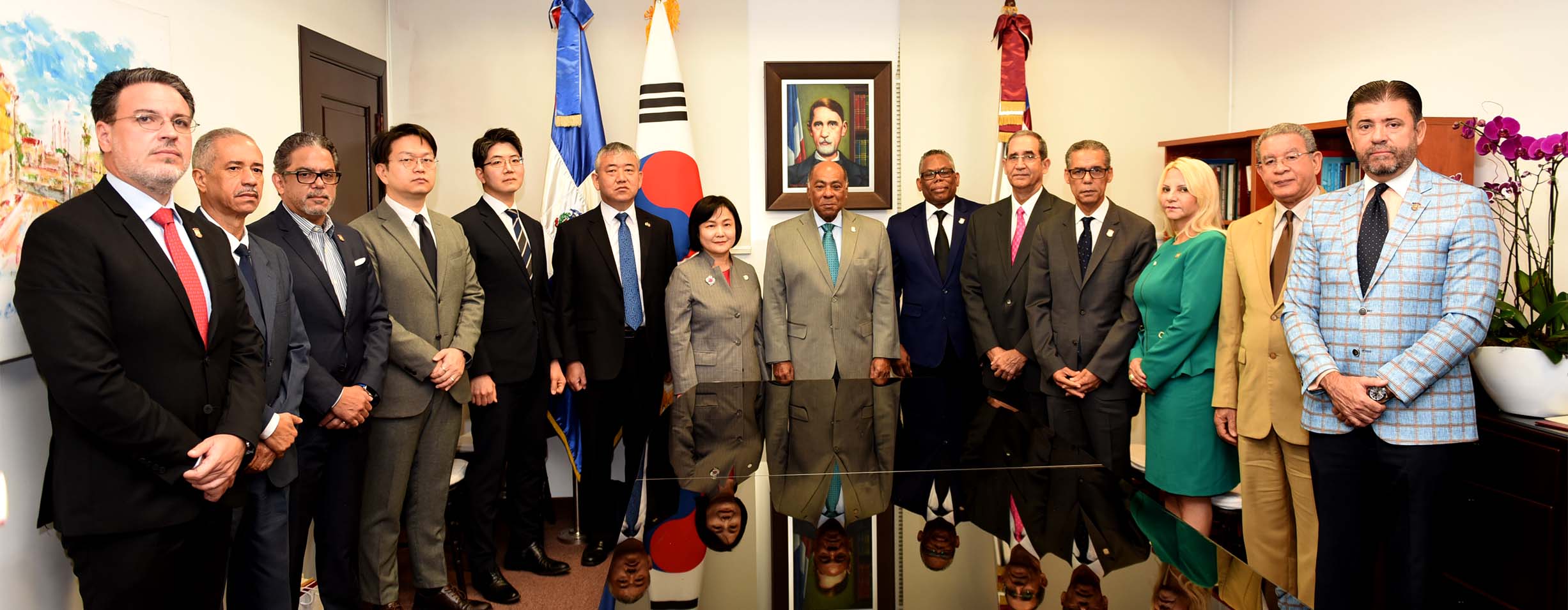 TC firma memorándum de entendimiento con la Corte Constitucional de Corea