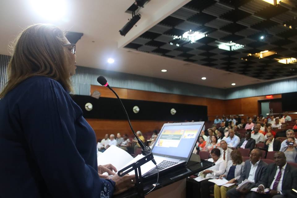 Ciencias de la Educación realiza jornada de rediseño curricular