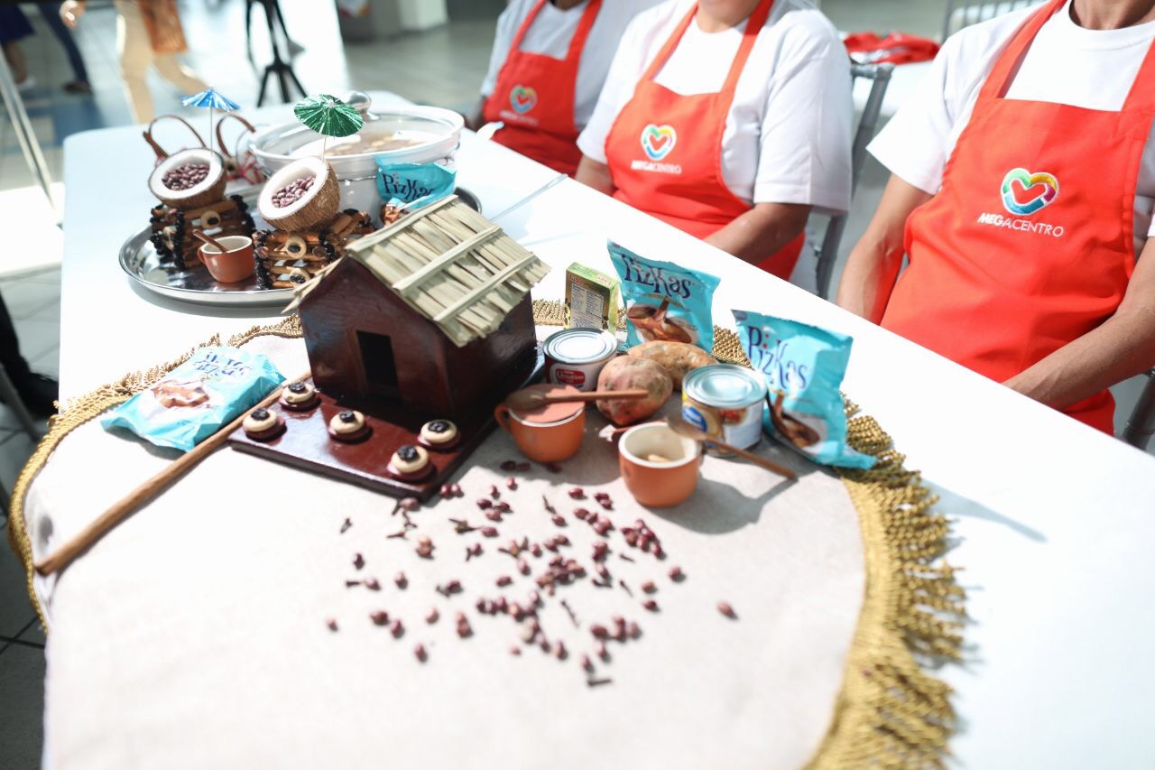 Familia Peralta prepara mejores habichuelas con dulce en SDE