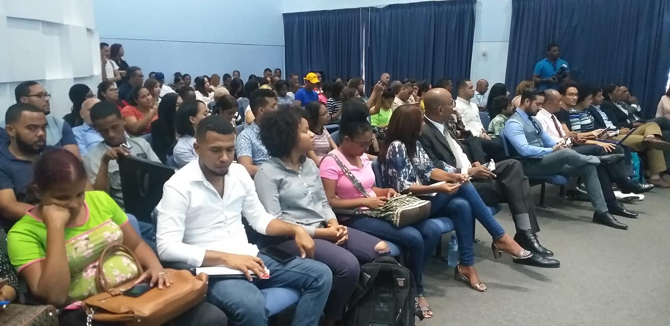 Expertos afirman periodismo contribuye con transparencia