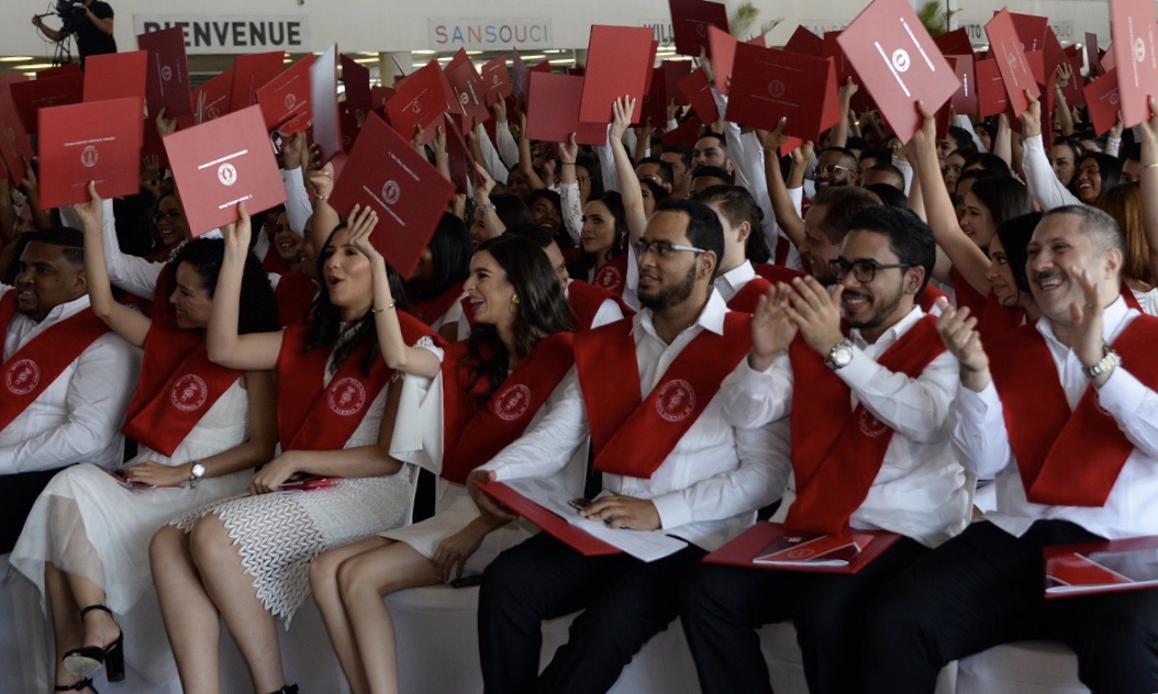 Economista dominicana llama a los profesionales a usar su voz para luchar por la justicia social