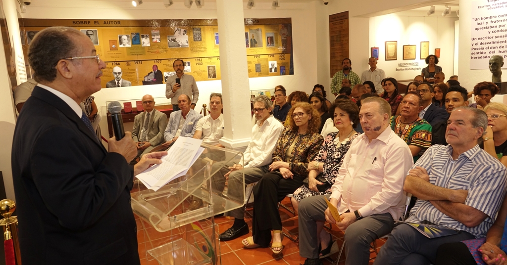FILSD 2019 rinde digno tributo al escritor Virgilio Díaz Grullón