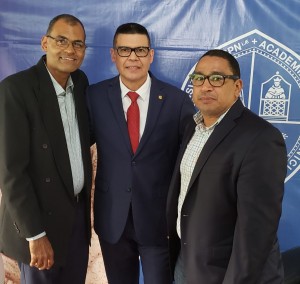 Ricardo Nieves dice universidades forman abogados con textos de 70 años de atraso