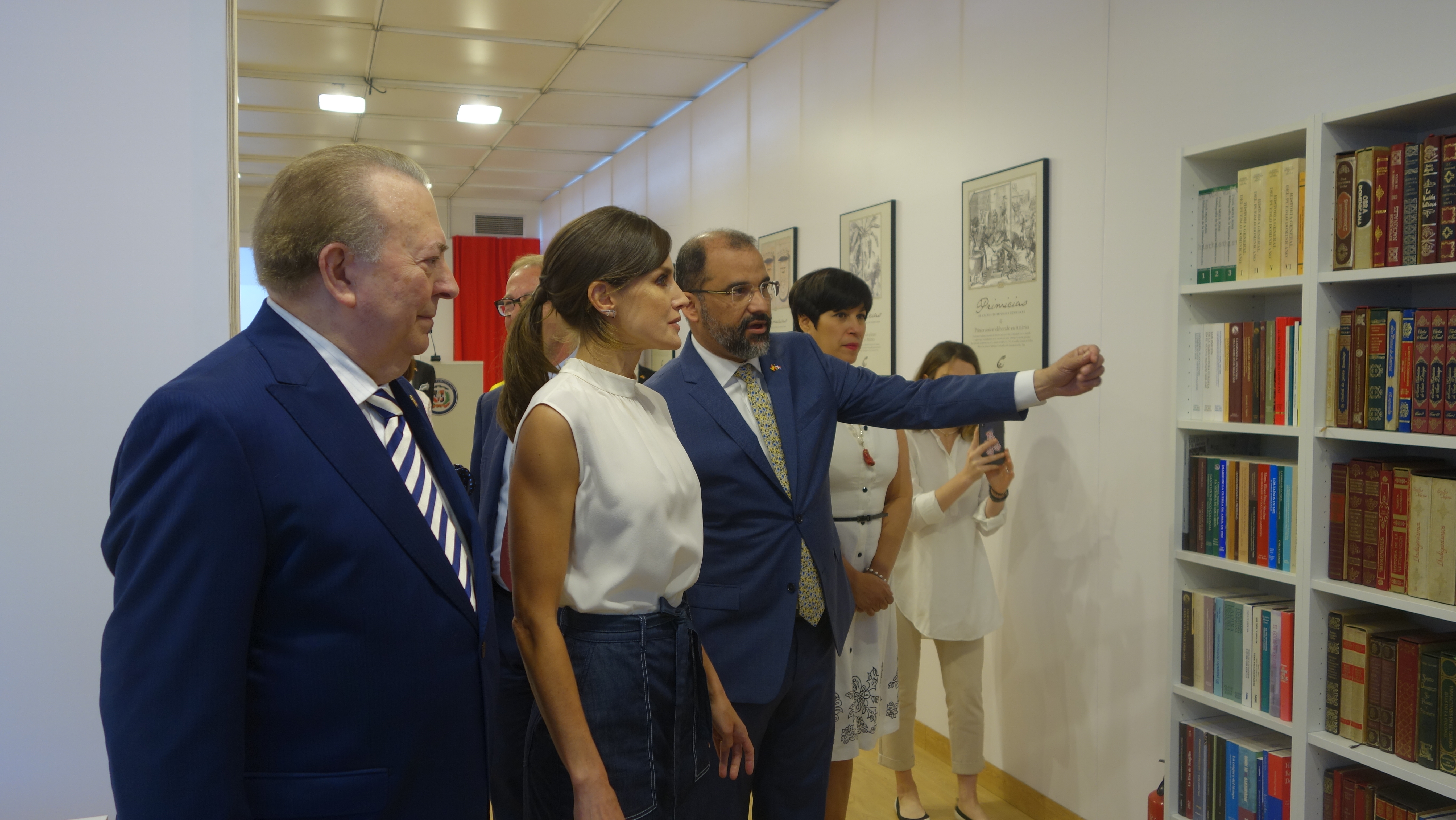 El ministro de Cultura de RD destaca los vínculos entre España y América Latina