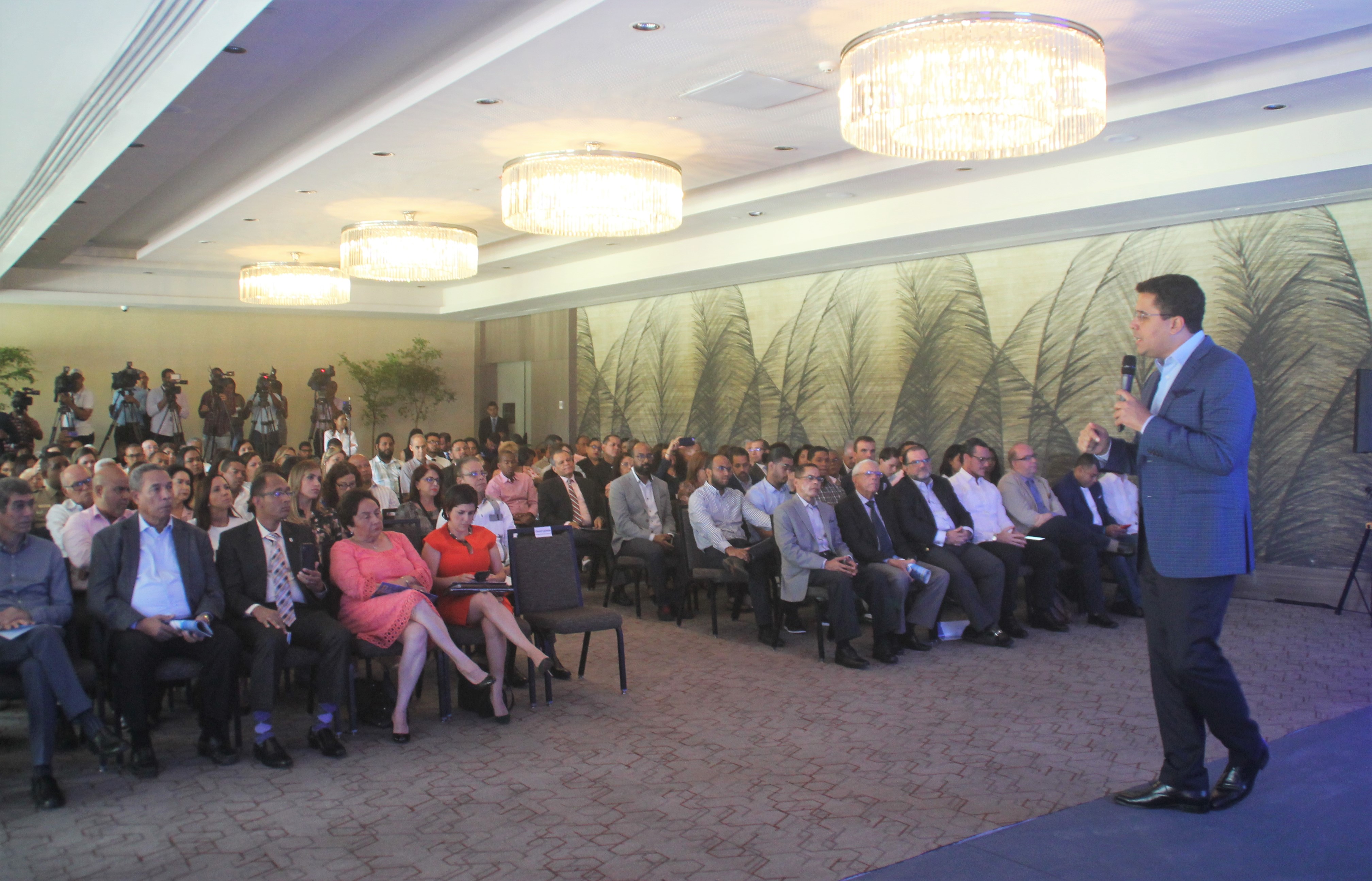 ADN lanza aplicación móvil para monitoreo de servicios