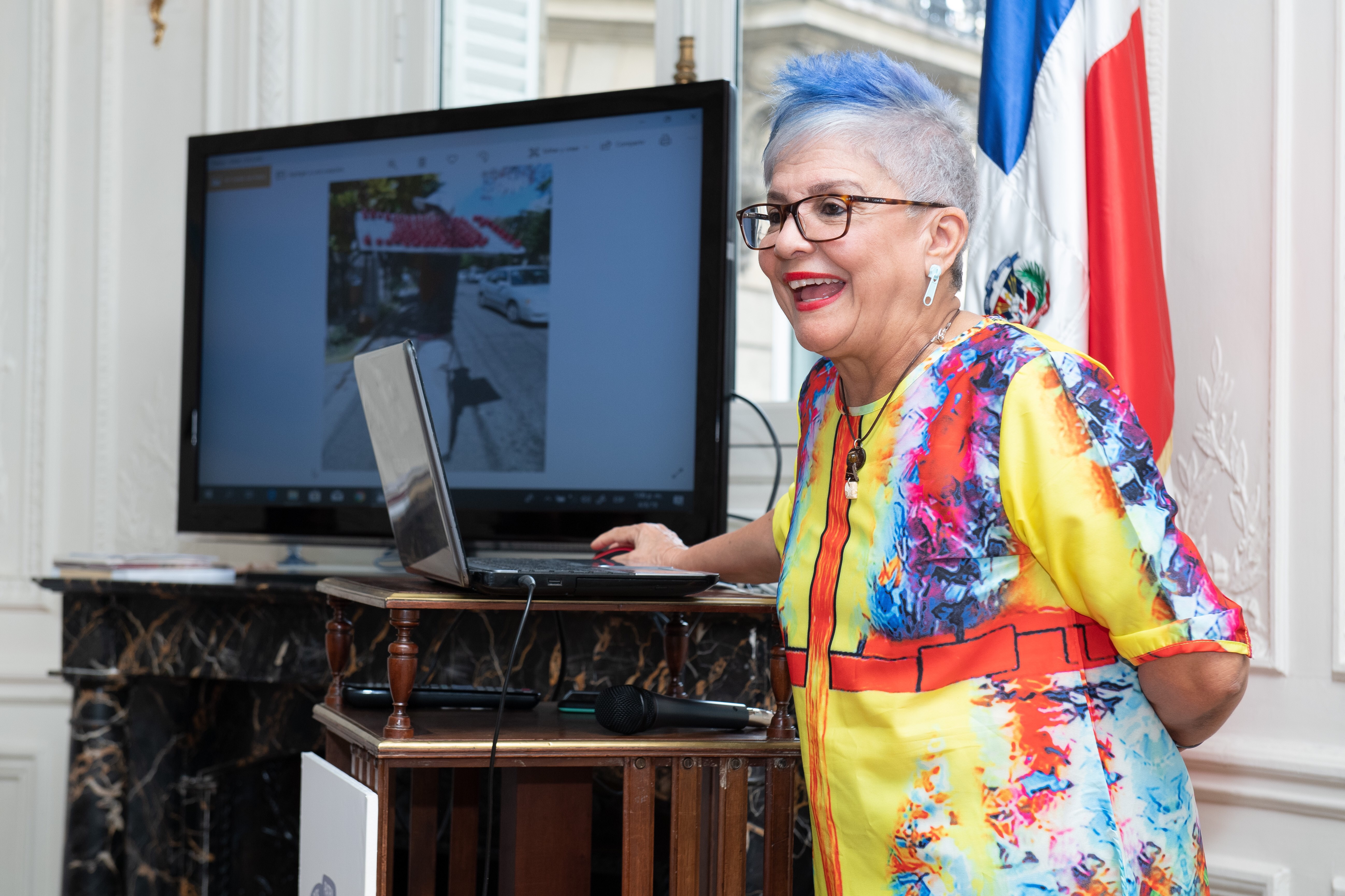 Embajada de RD en Francia realiza conferencias de Folklore e Identidad Dominicana