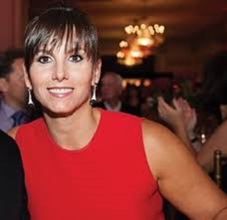 Tiffany Ortiz: "David continúa recuperándose… pudo sentarse y dar algunos pasos"