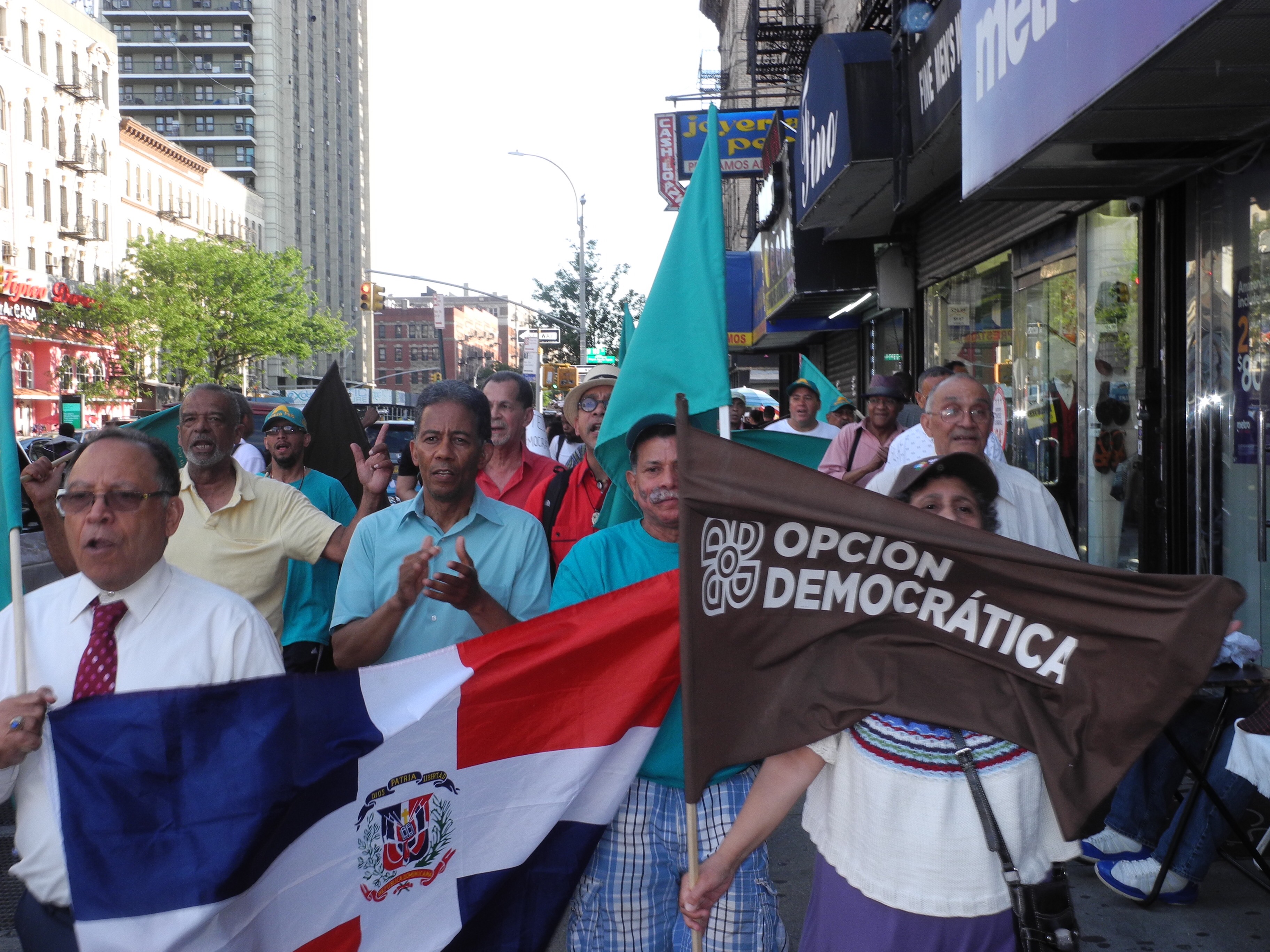 En Nueva York se movilizan contra posible reforma a la constitución