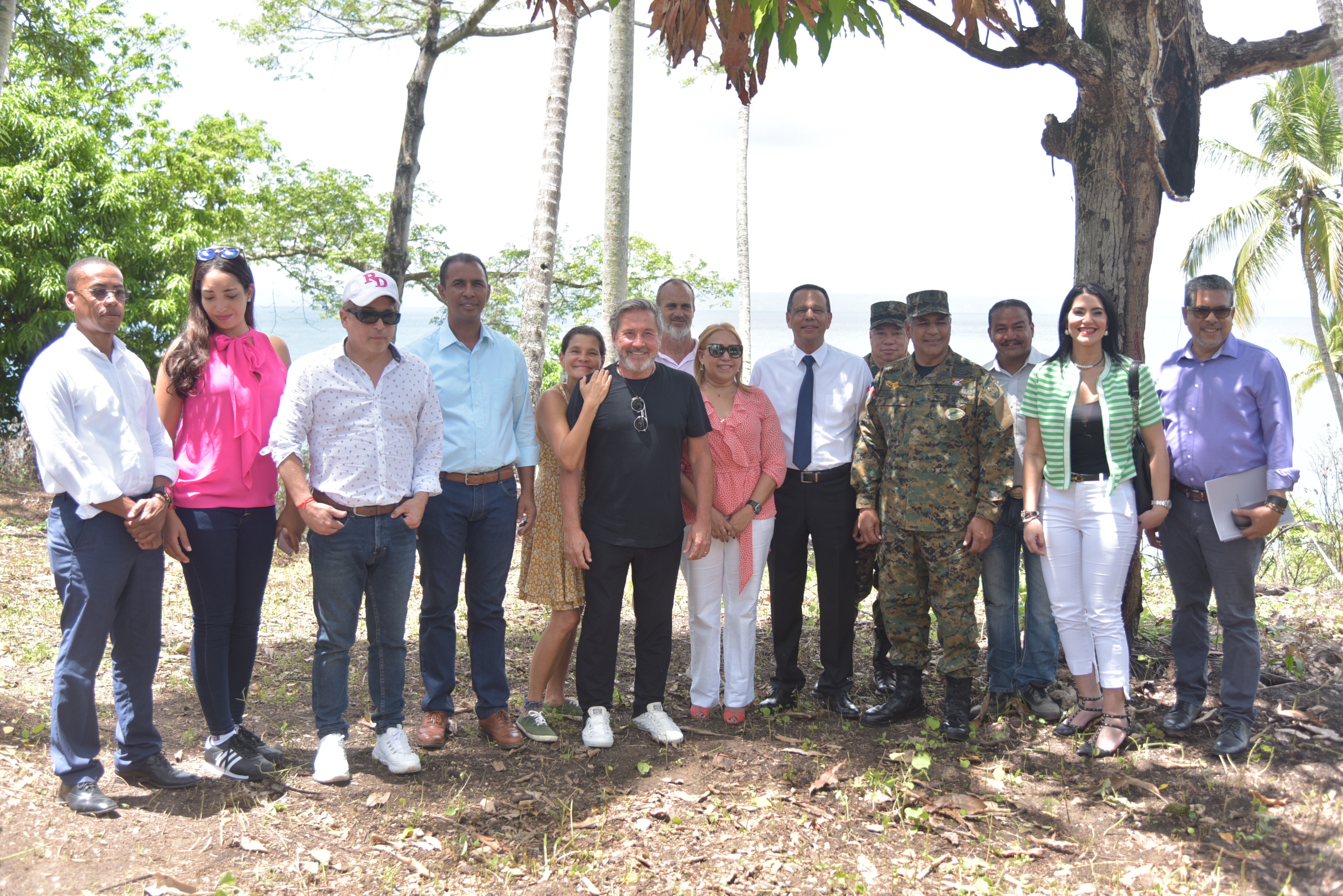 Ricardo Montaner construye escuela ecológica en Samaná
