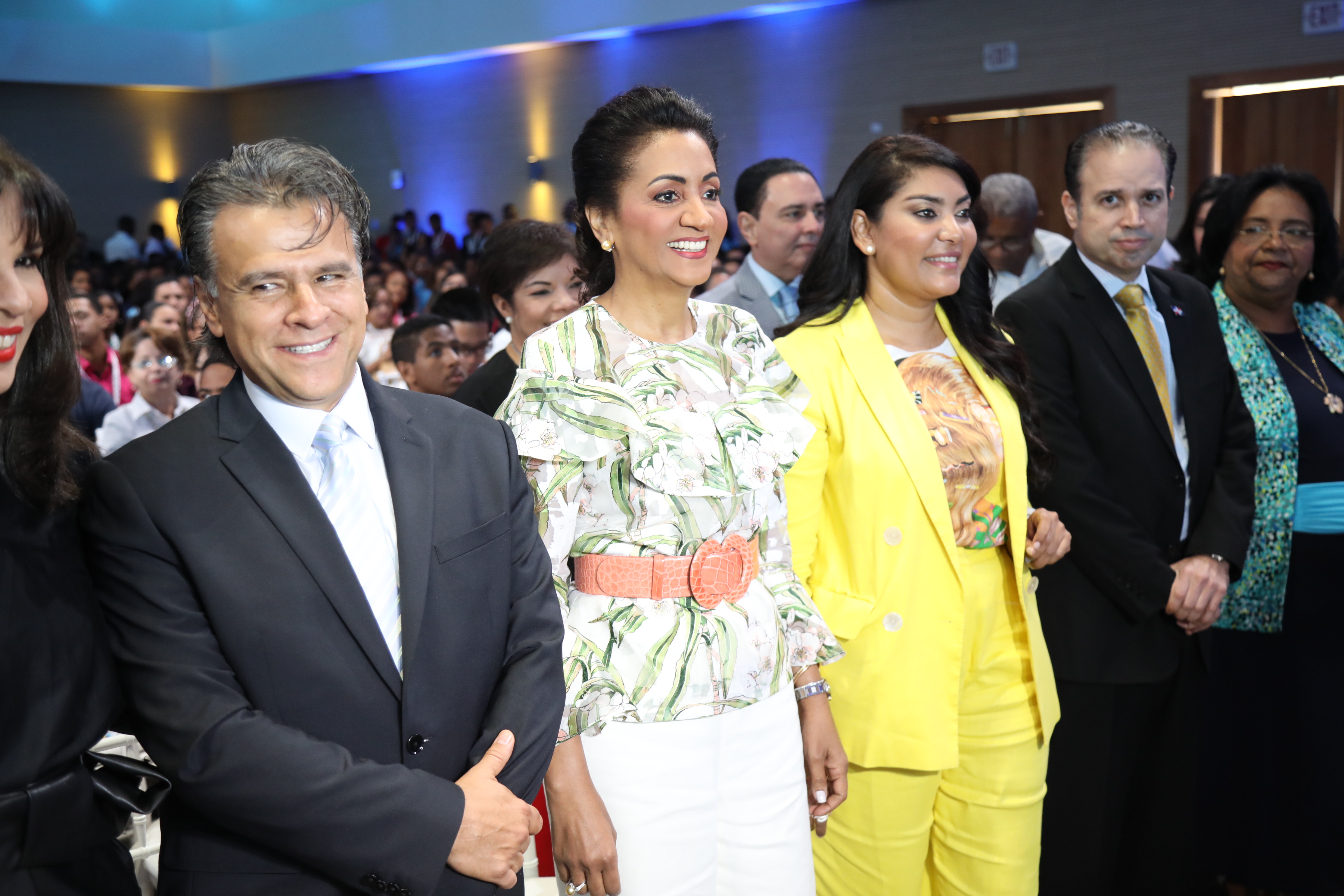 Más de 1,500 jóvenes reunidos en Primer Foro Nacional Familia y Juventud