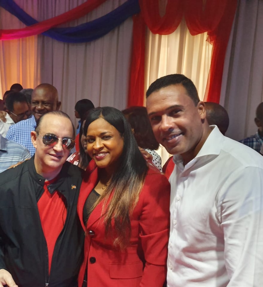 Presentan a Fanny Abad precandidata a diputada por San Cristóbal