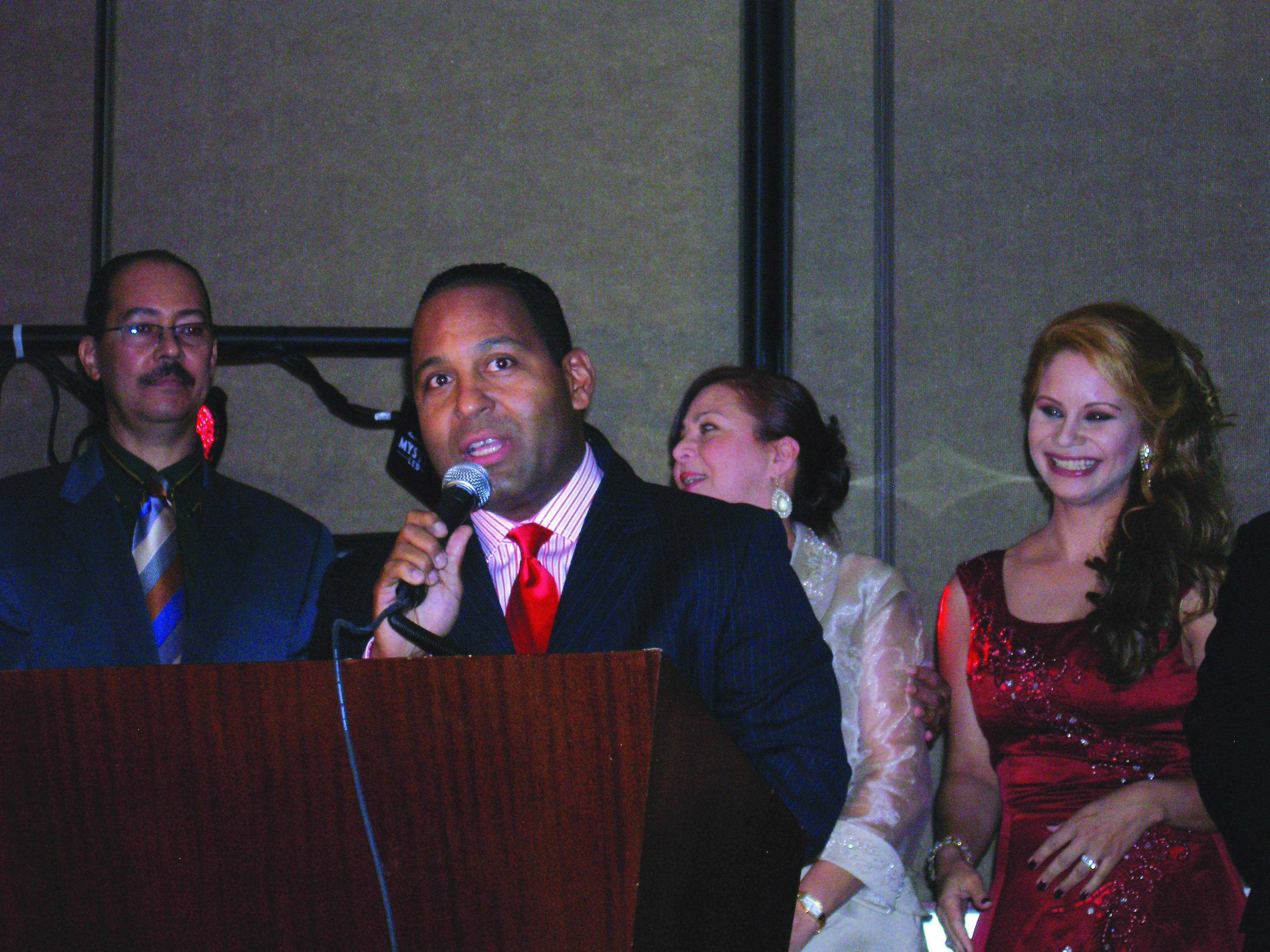 Premios a la Excelencia reconocerán dominicanos destacados en la Florida