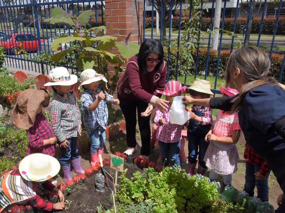 Directora de CONDEI conoce experiencia de instancias infantiles de Colombia