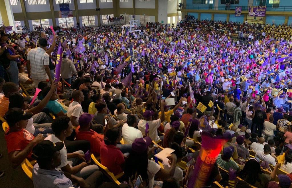 Leonel Fernández: es un error pensar que en política sólo se gana con dinero