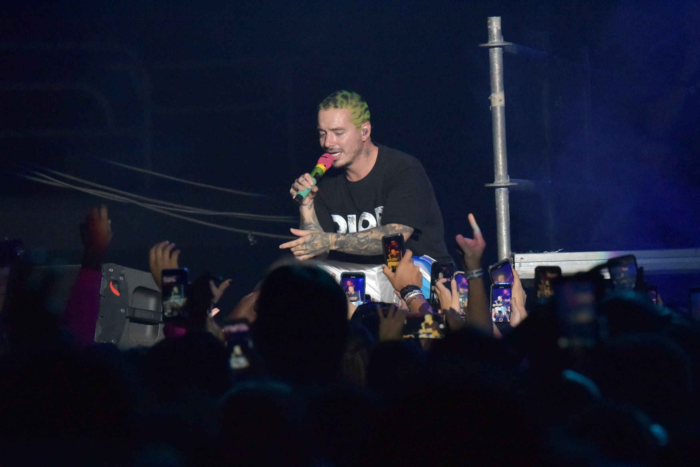 Todo lo ocurrido en el concierto de J Balvin con su