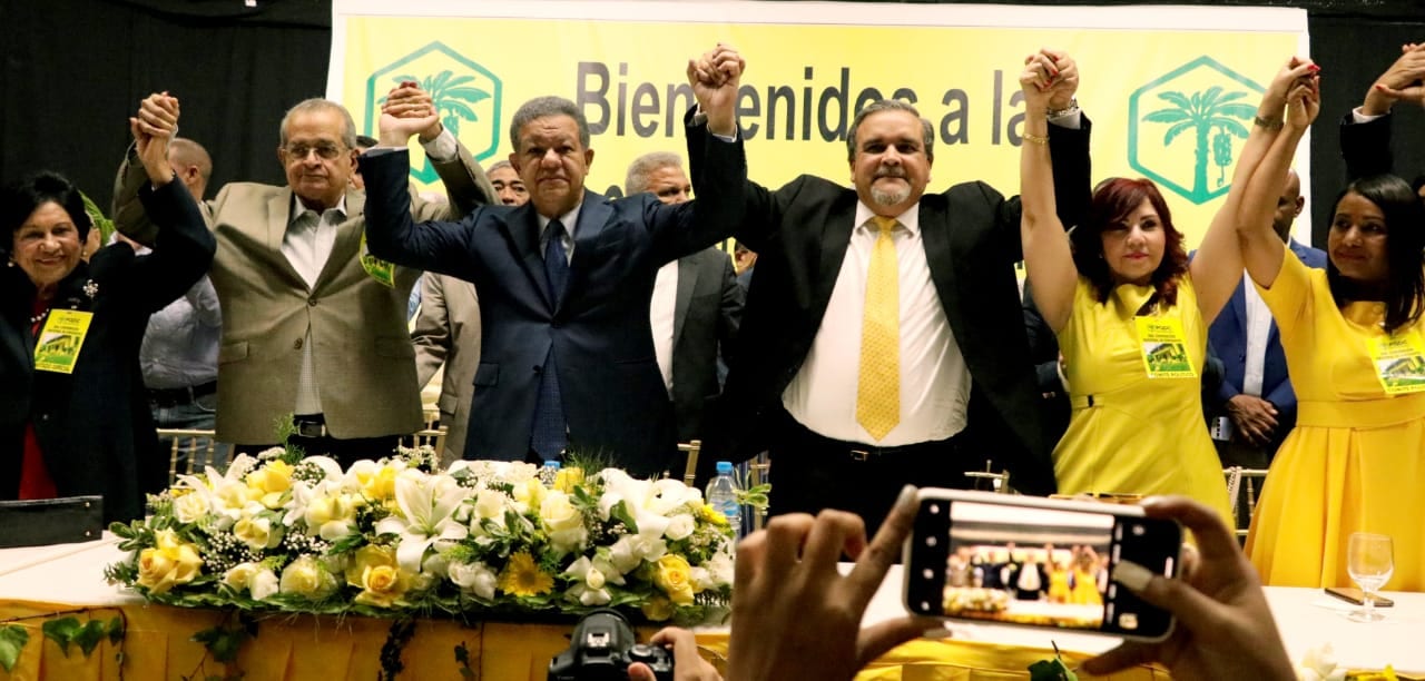 Leonel Fernández, candidato presidencial del BIS, FNP y PQDC