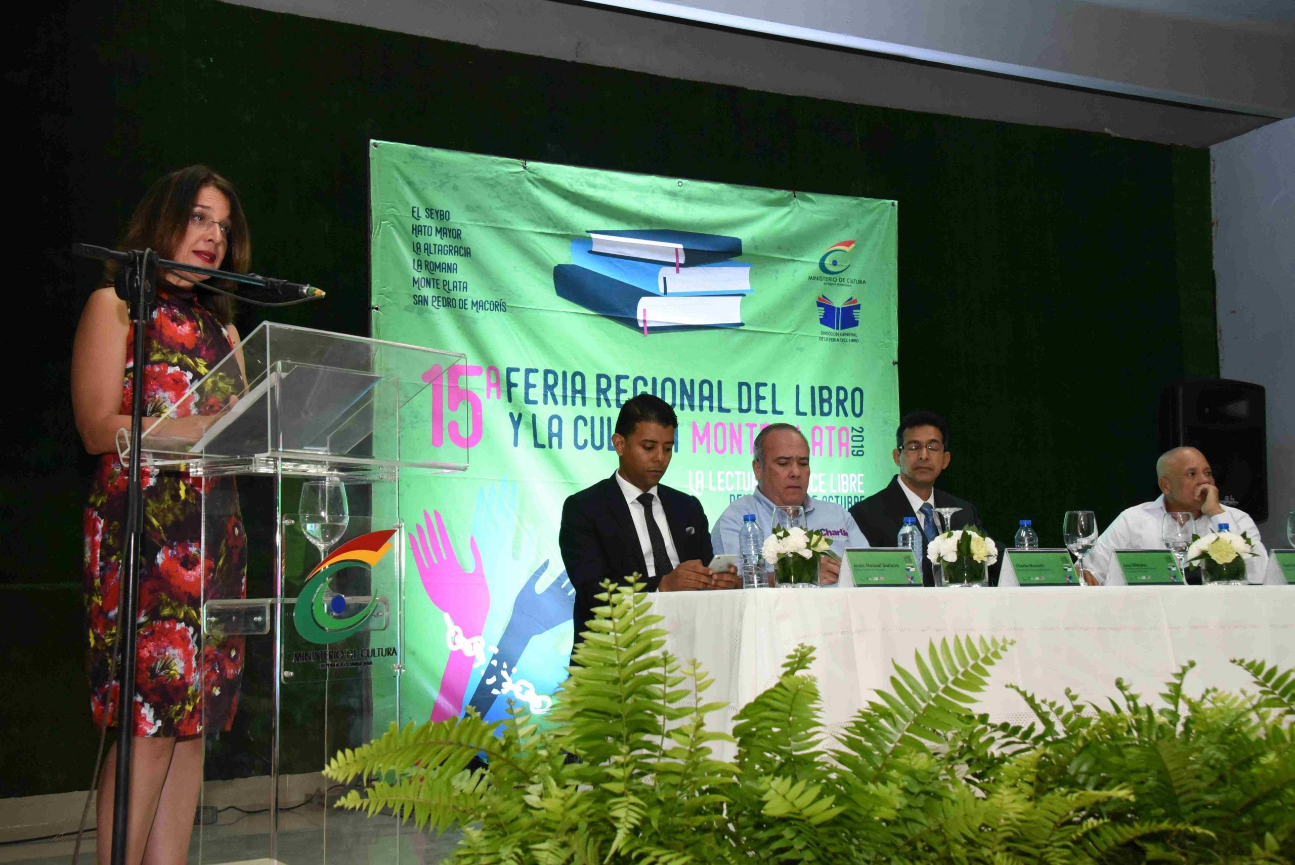 Monte Plata sumergida en libros y otras expresiones de la cultura