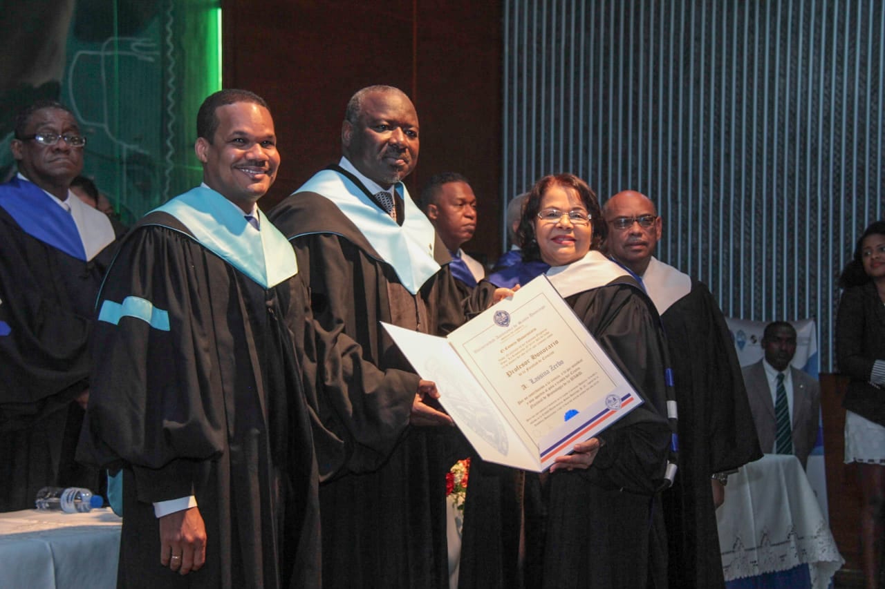 UASD inviste como Profesor Honorario al científico africano Lassina Zerbo