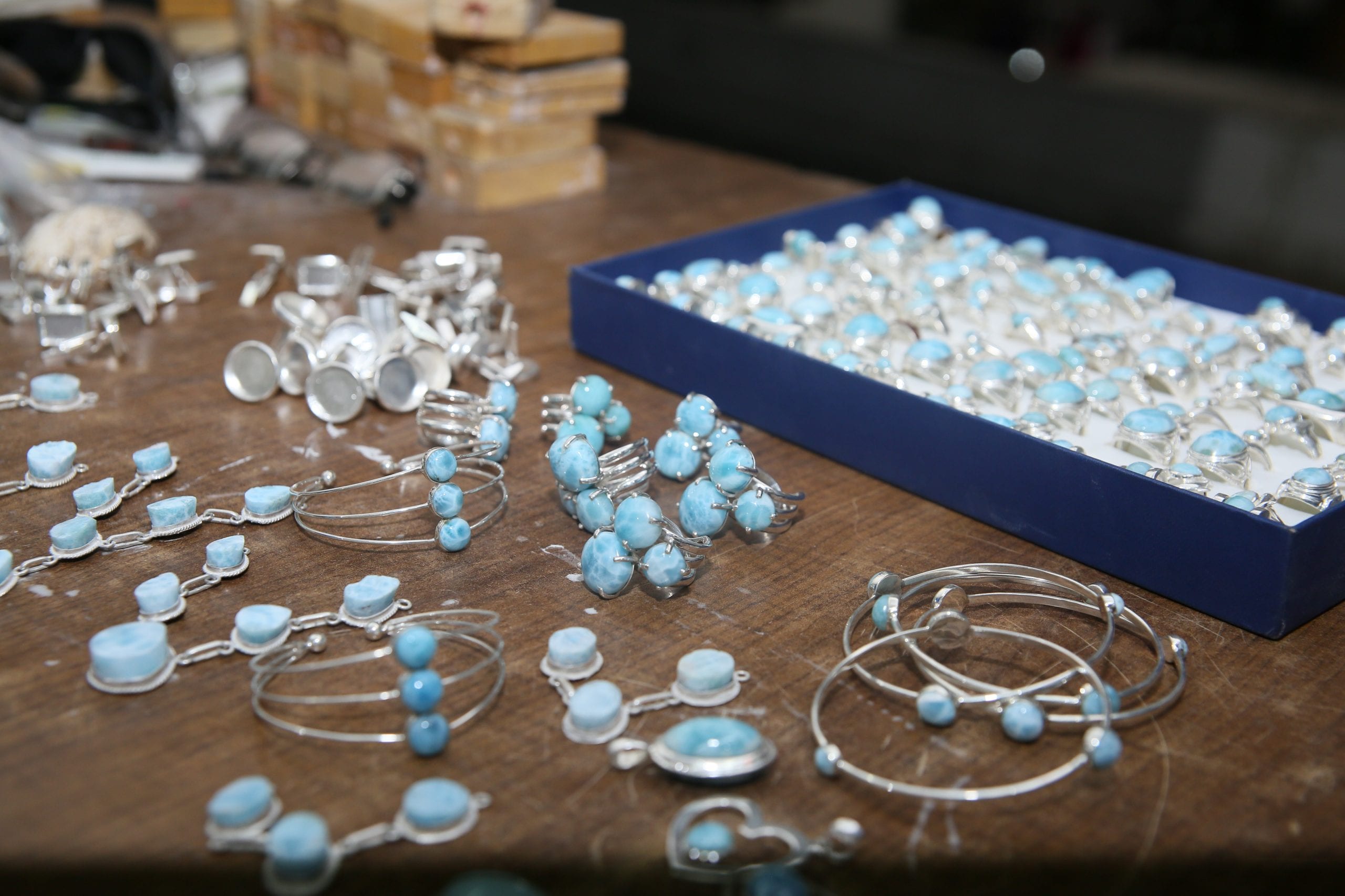 MICM celebrará en Ciudad Colonial primera feria de joyería en larimar