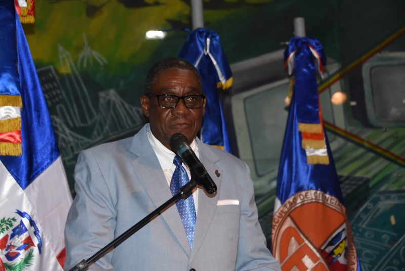 UASD celebra 50 años de la primera promoción de contabilidad