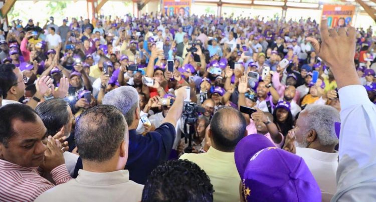 Gonzalo Castillo exhorta a votar el 15 de marzo